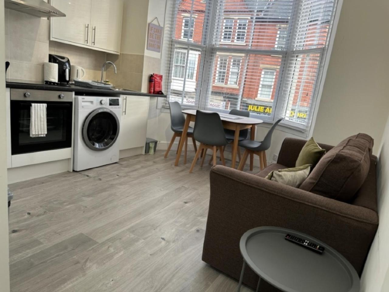 Studio Flat 2A Central Colwyn Bay Εξωτερικό φωτογραφία