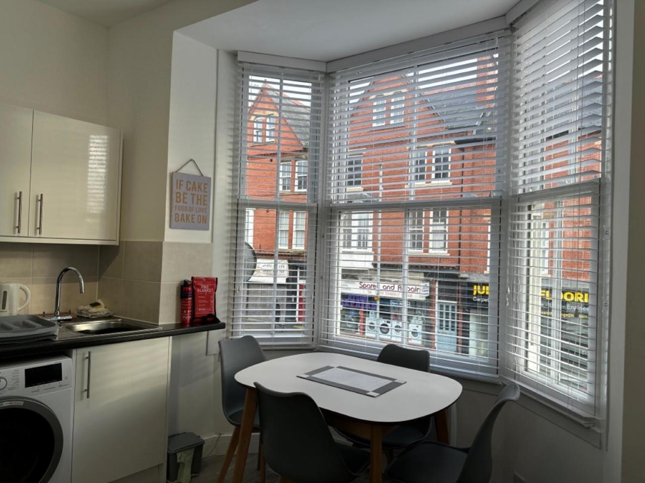 Studio Flat 2A Central Colwyn Bay Εξωτερικό φωτογραφία